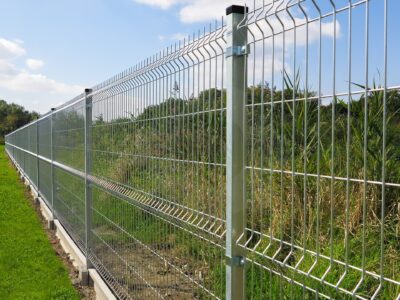 Nowoczesne ogrodzenie, czyli nowoczesne przęsło ogrodzeniowe Panel 3D - Stalowe posesyjne ogrodzenie palisadowe Panel 3D - sklep z ogrodzeniami OGRODZENIE Nowoczesne